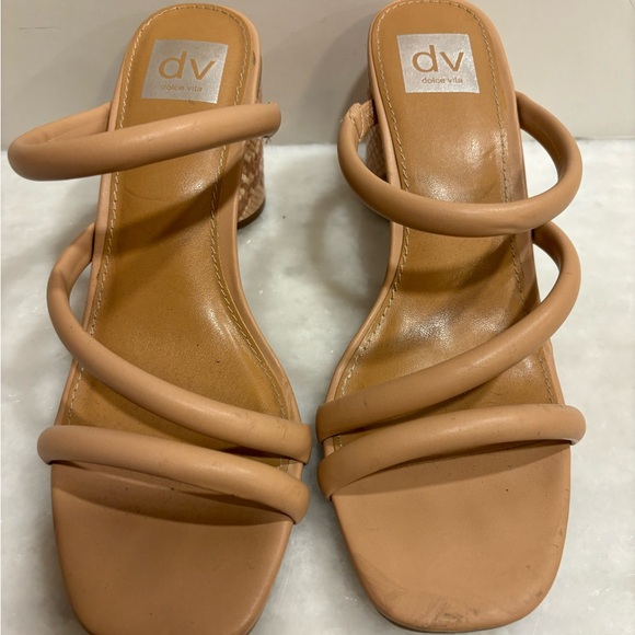 DV Dolce Vita Women's Size 9 Tan Open Toe Snake Round Heel Slip On Sandals - Picture 5 of 6